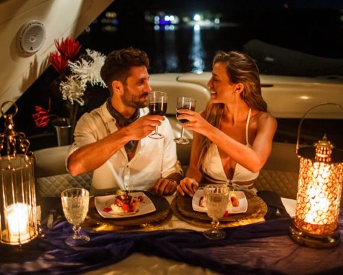 1-Cancun-Yacht-Charters-Romantic-Dinner-1200x800