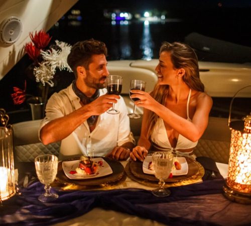 1-Cancun-Yacht-Charters-Romantic-Dinner-1200x800
