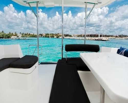 44 Leopard Catamaran 12